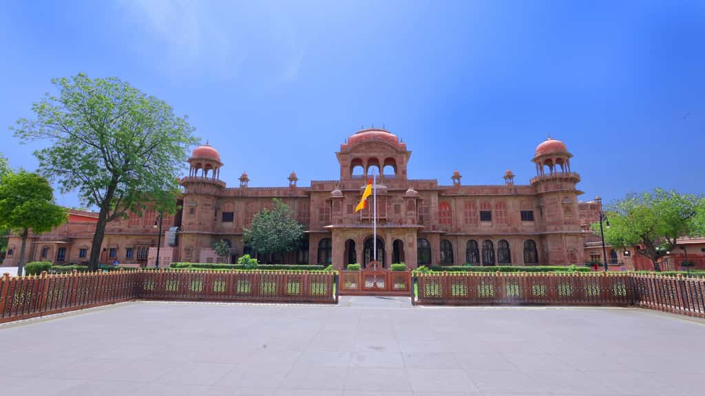 The Lallgarh Palace