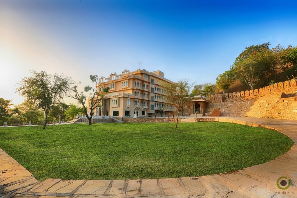Fateh Niwas exterior