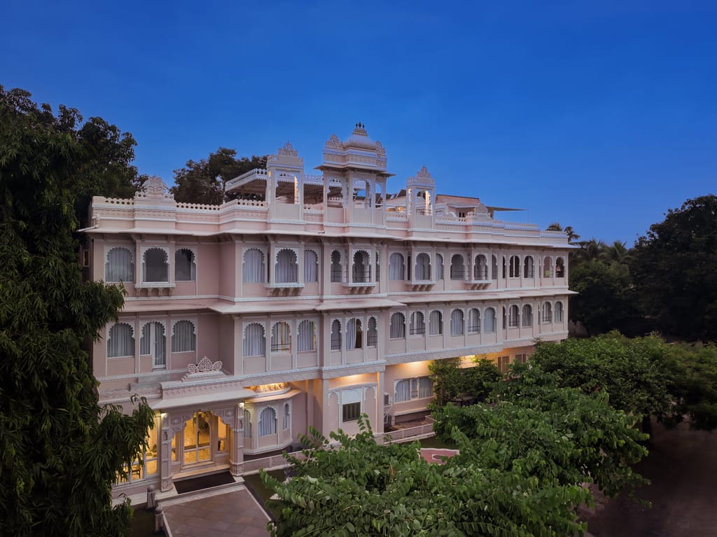Ram Pratap Palace at night