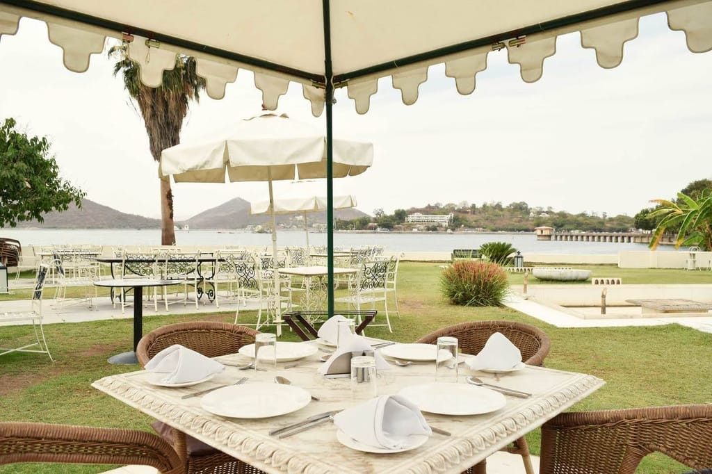 Lake Fateh Sagar view from Raaj Bagh restaurant