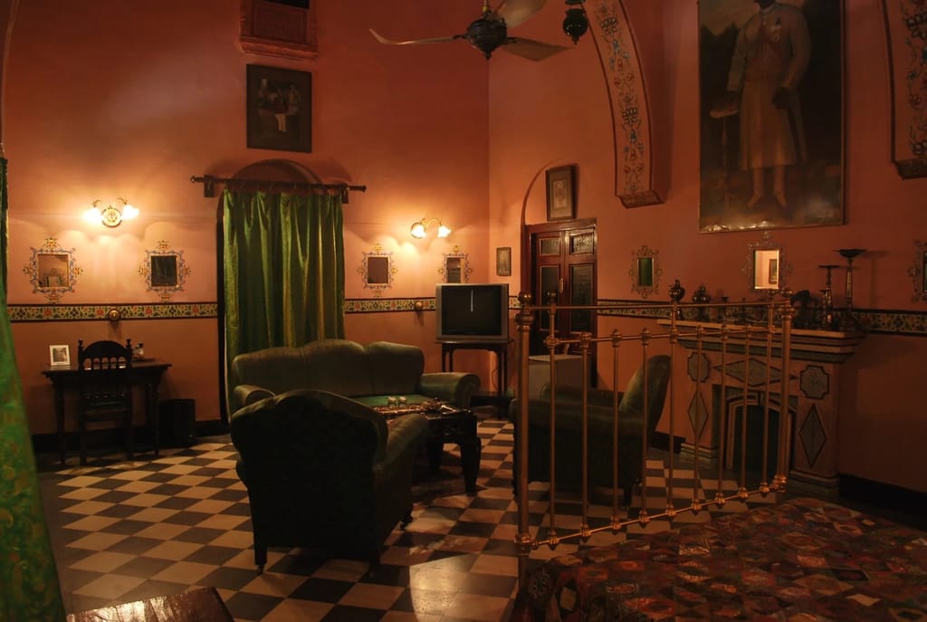 Sitting room with checkerboard tiled floor