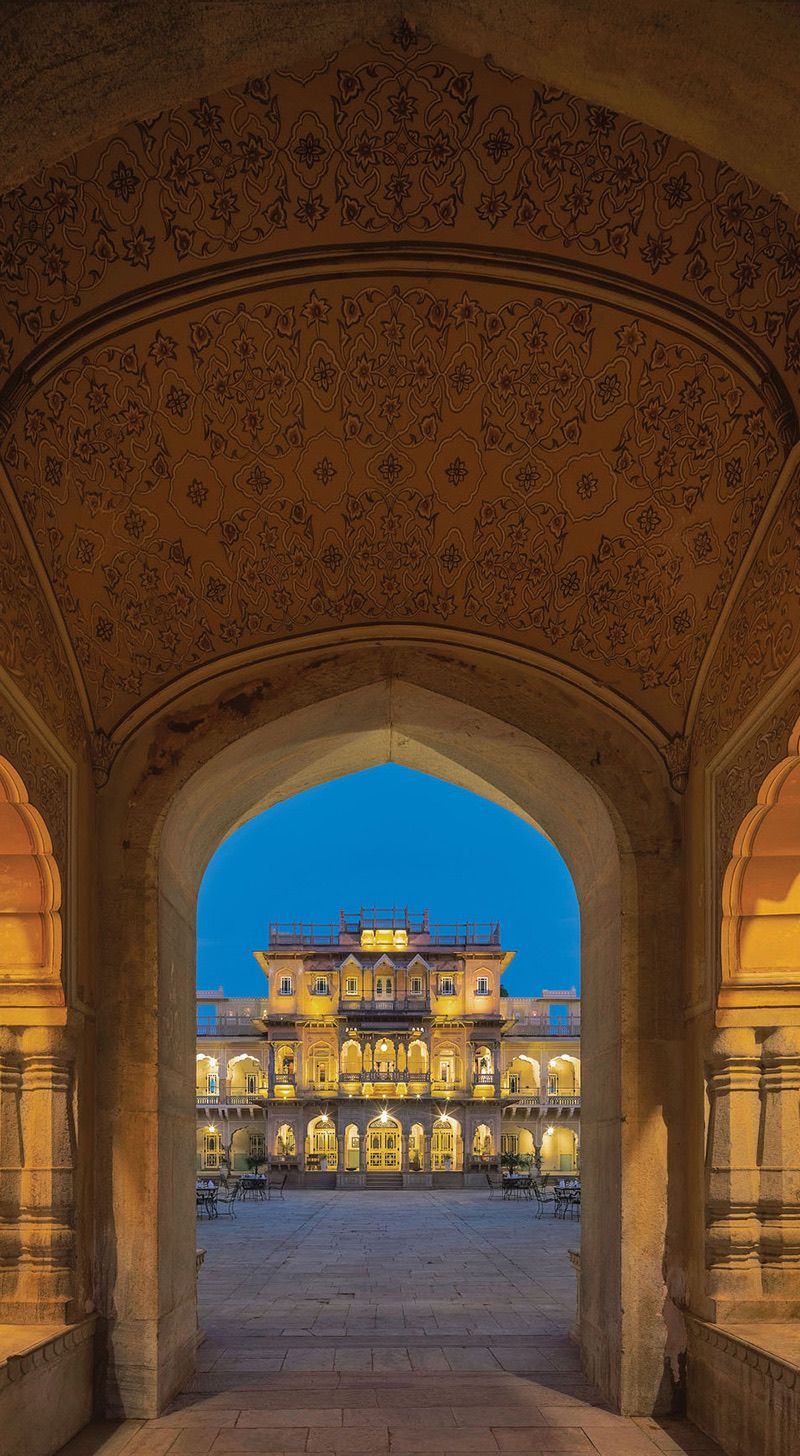 Painted gateway arch framing the palace