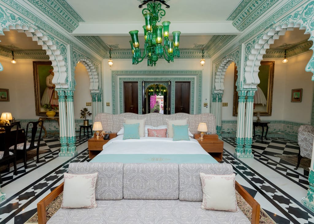 Imperial Suite with green glass chandelier and arches