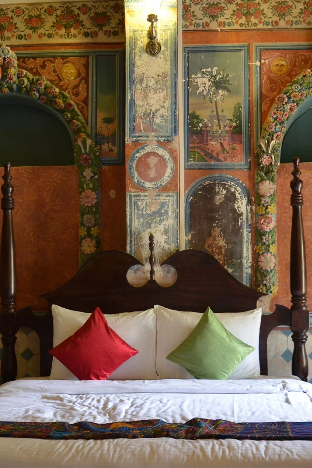 Walk Churu's painted havelis from Malji ka Kamra, Malji ka Kamra · Churu
