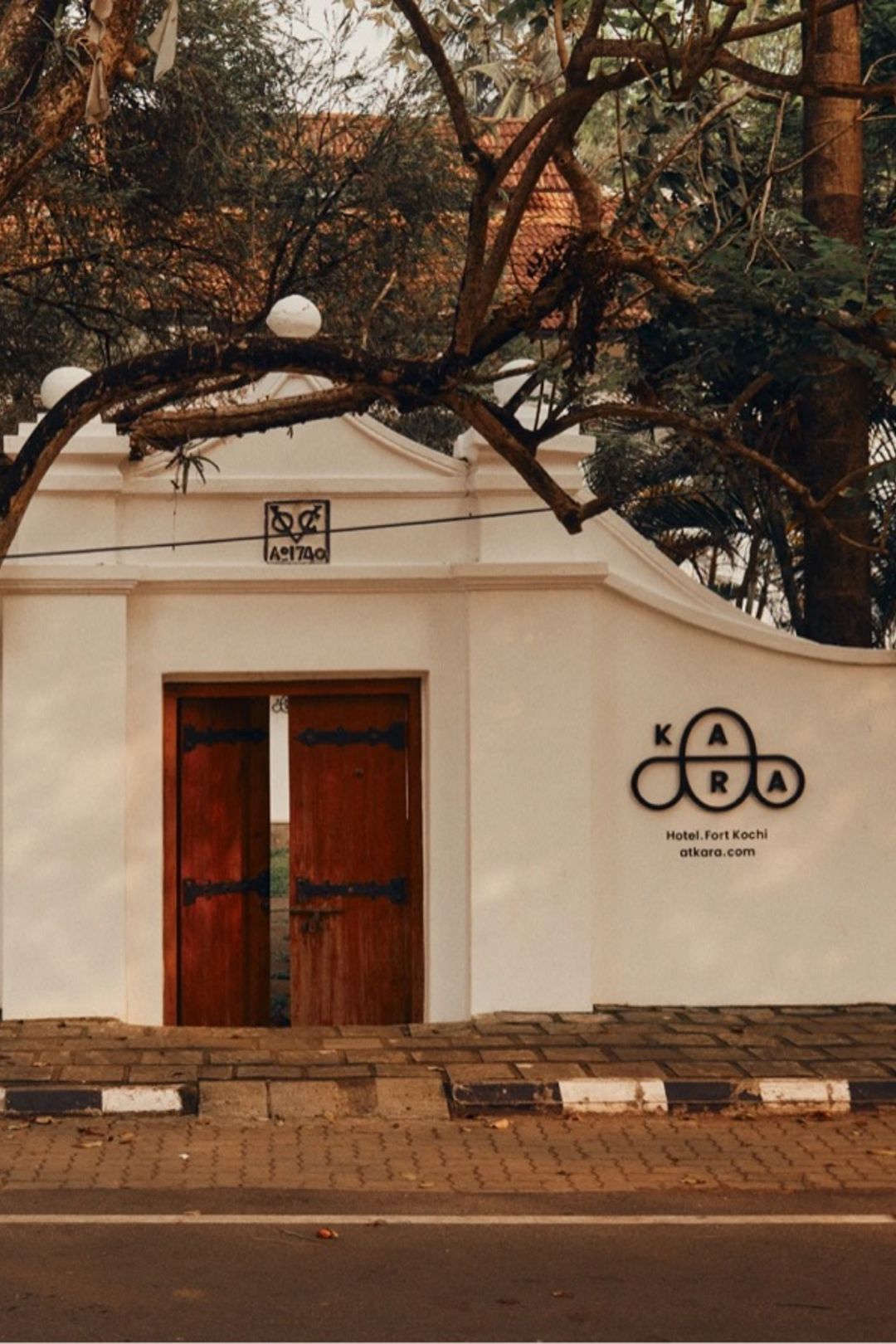 A guided walk through Fort Kochi, inside the price., Kara · Kochi