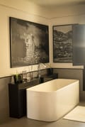 The bath in the Royal Suite (Panthera)