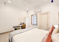 Deluxe King, Diwan House