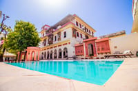Swimming pool beside the Zanana Mahal in daylight
