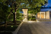 The Manor — photo 8