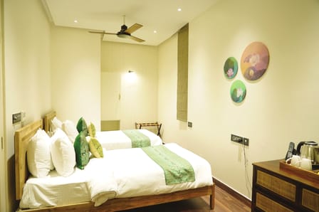 Non-Ganga Facing Room — Ekaanta