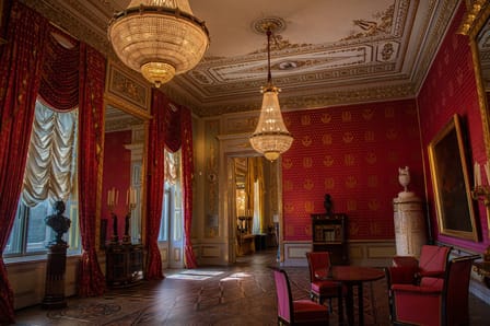 Deluxe Suite, Padmaa