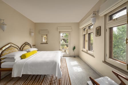 Topaz — 28 Kothi
