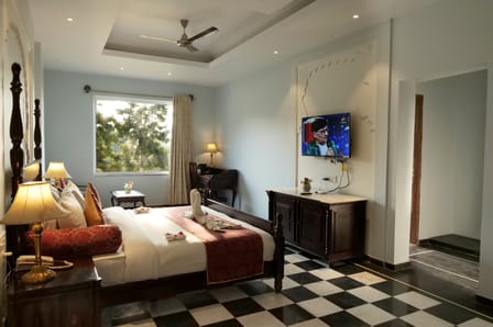 MAHARAJA SUITE — Mount Valley