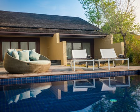 Rapti Mahal Suite with Private Plunge Pool — Meghauli Serai