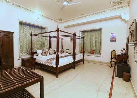 Haveli Premium with Gokhara, Boheda Palace