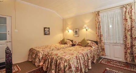 The Tenduf-La Suites