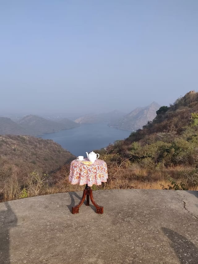 Trek the hills above Udaipur before breakfast