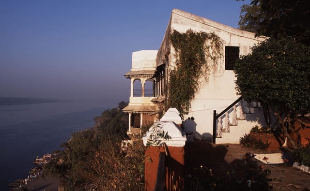 Boat the Narmada from Ahilyabai's fort