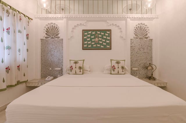 Jagat Suite (Non-Lake Facing)