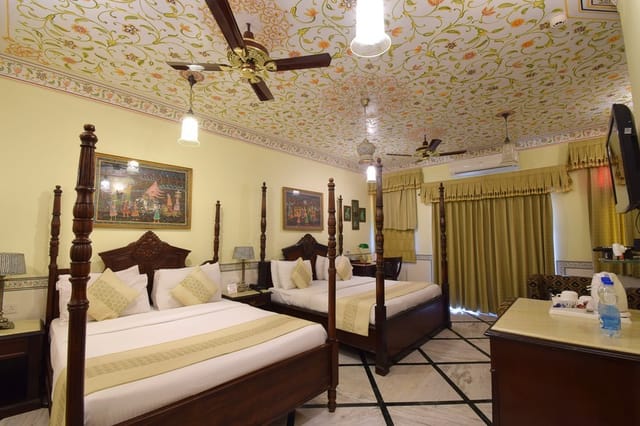 Royal Deluxe Triple Room