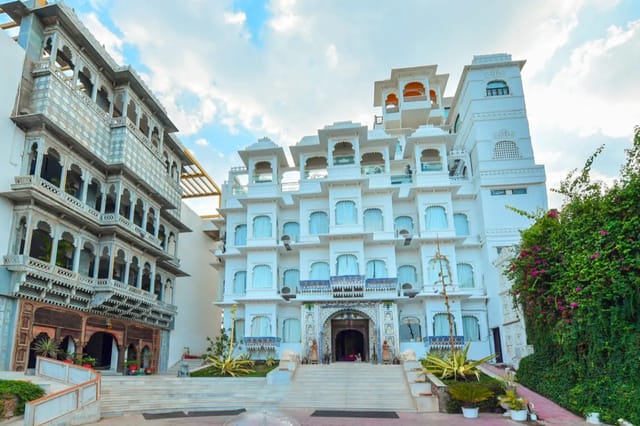 Udai Kothi facade with jharokha balconies, Udaipur