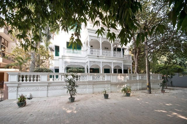 Villa 33, Delhi