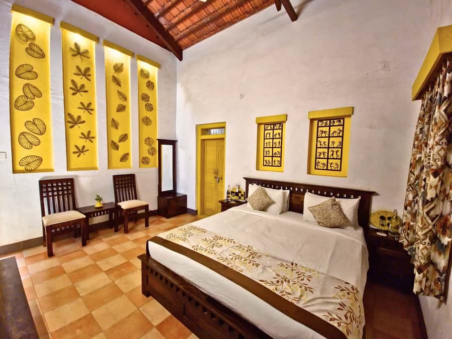 Log Room, Tathastu Pench