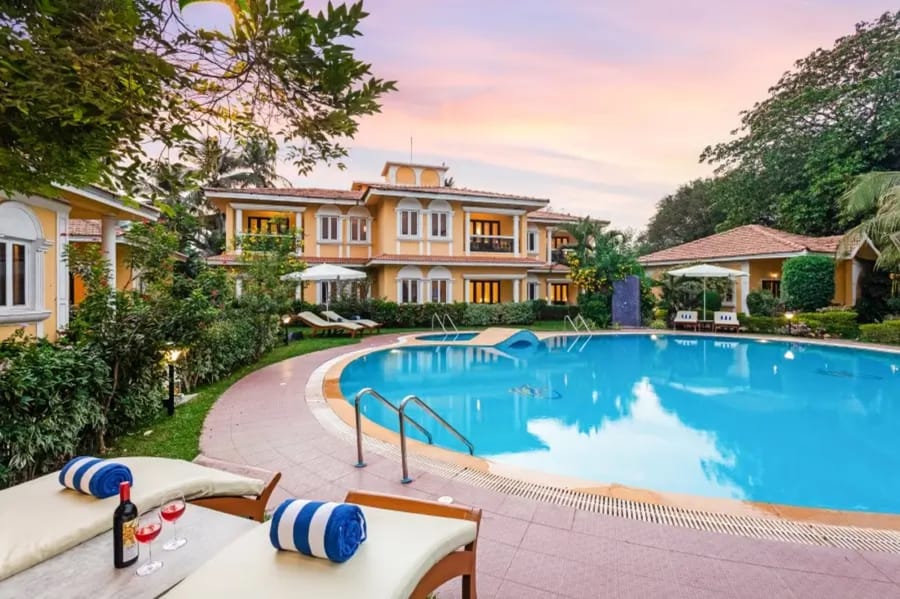 The courtyards and Portuguese architecture at Casa de Goa