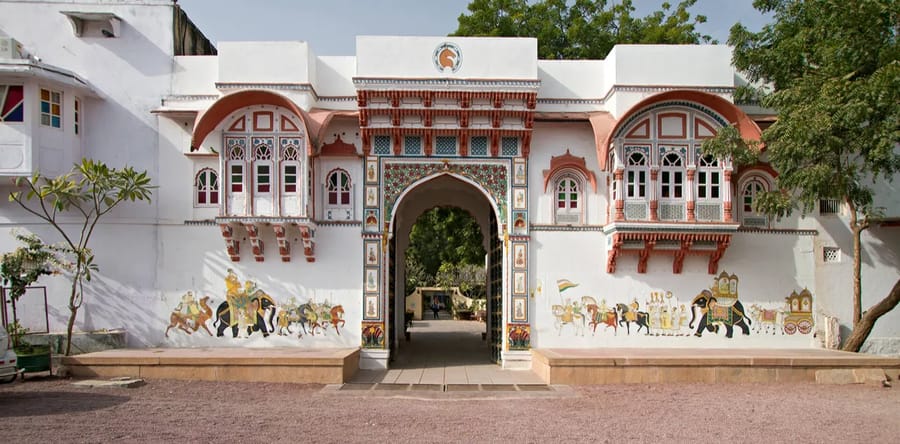 Rohet Garh painted gateway