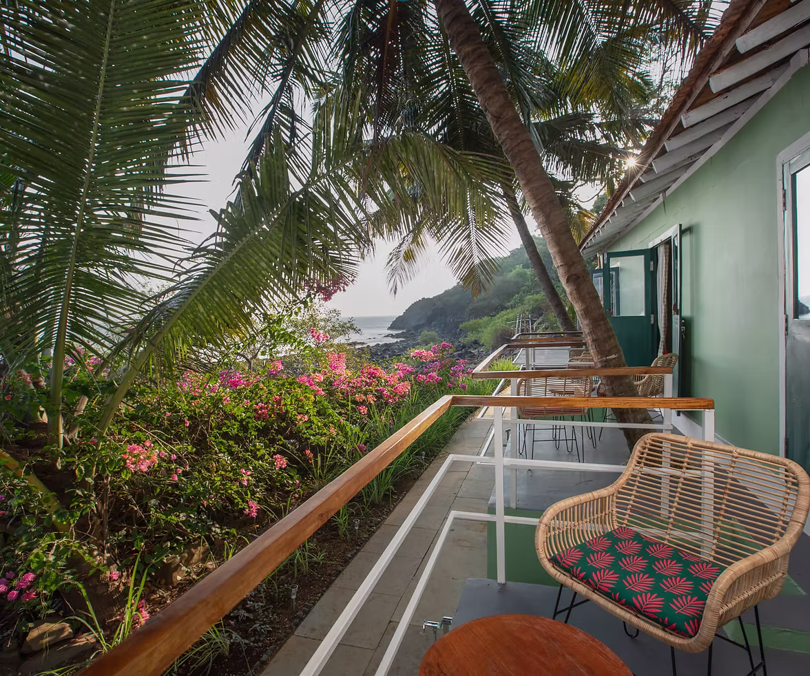 Sea view double hut 5